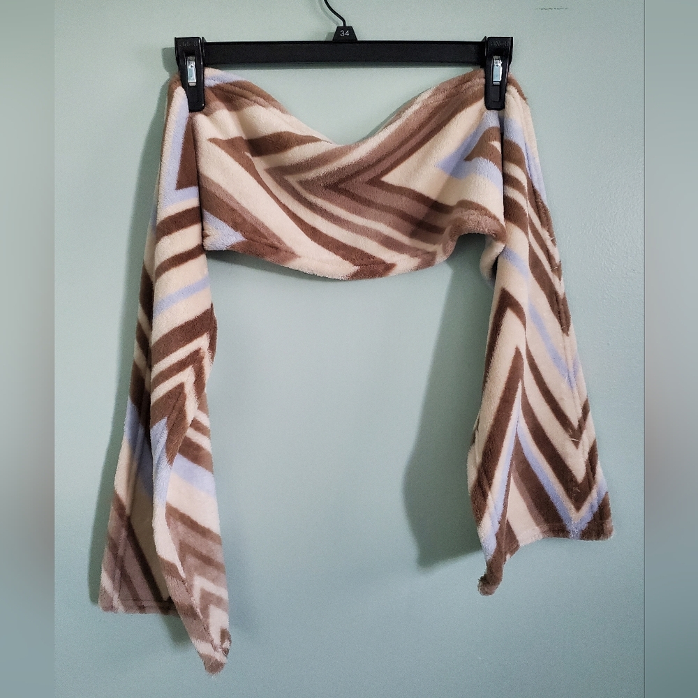 Soft Chevron Pattern Scarf in Cream, Brown & Light Blue
